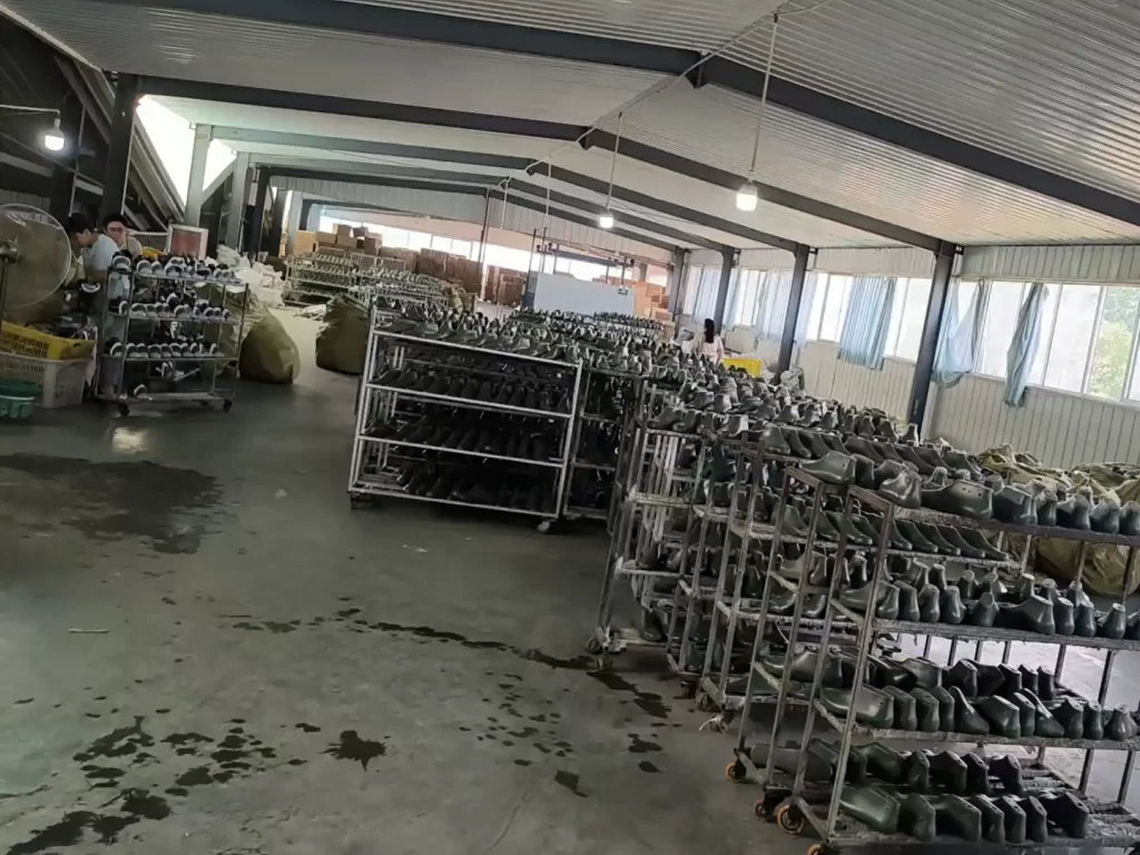 China safety shoes factory